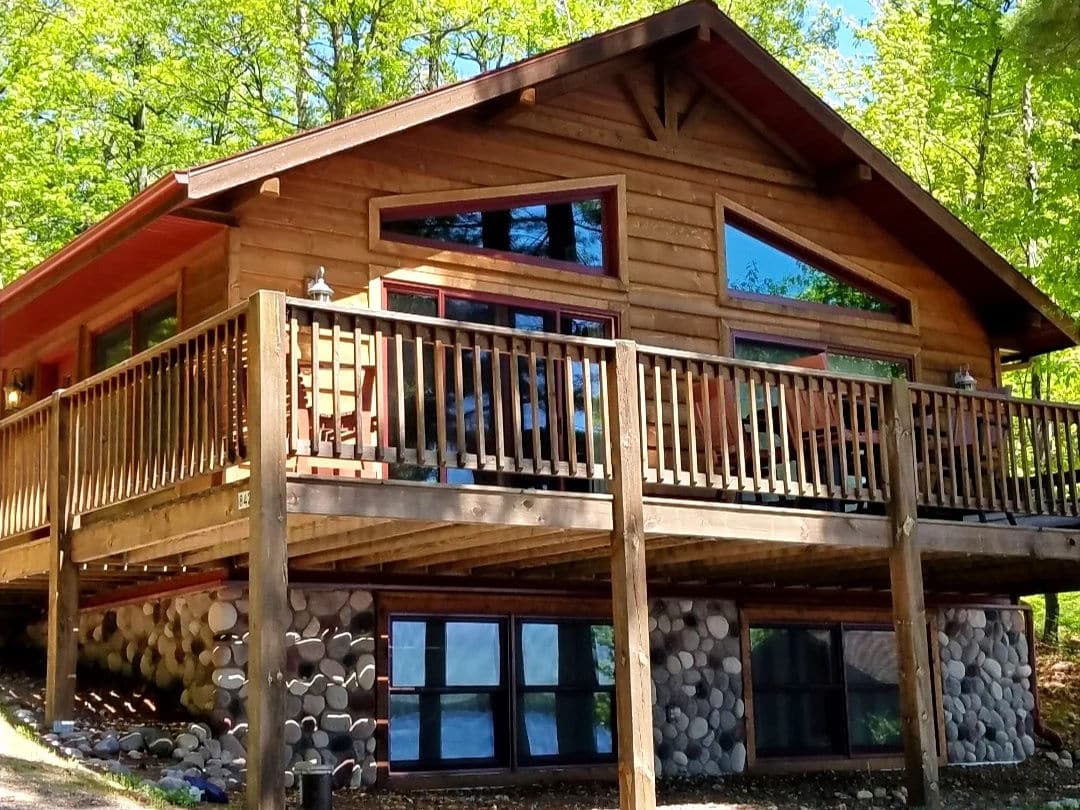 Featured image for “Sunrise Cabin”